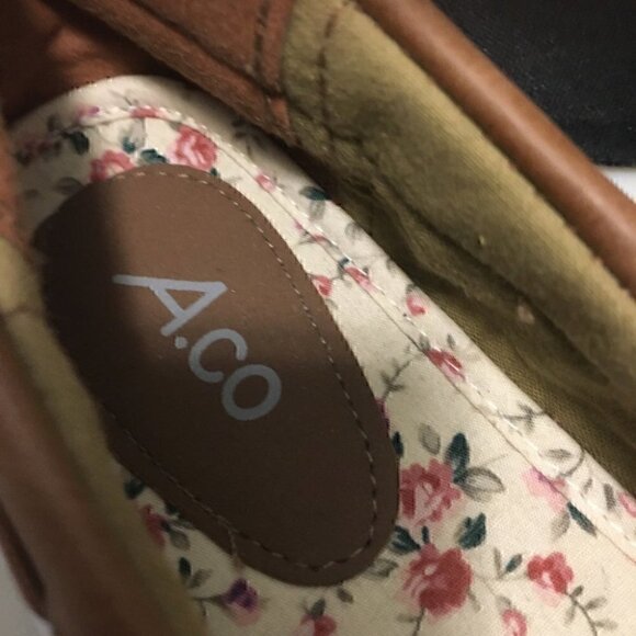 A. Co Brown Boat Shoes Size 6 - Picture 6 of 6